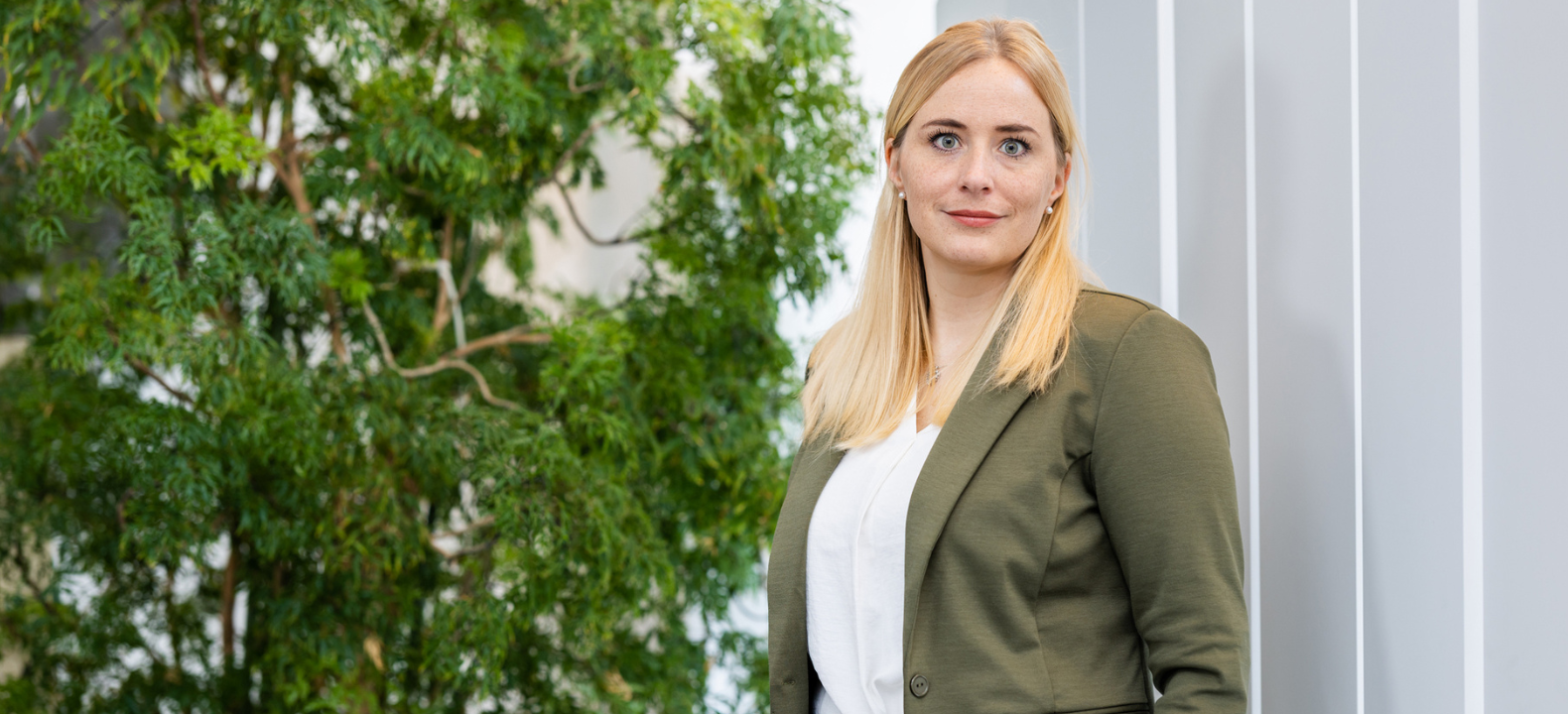 im Bild Landesleiter Stellvertreterin Weisser Ring Mag. Martina Thrainer - Partnerin Rechtsanwaltskanzlei Lorenz & Strobl Rechtsanwälte GmbH